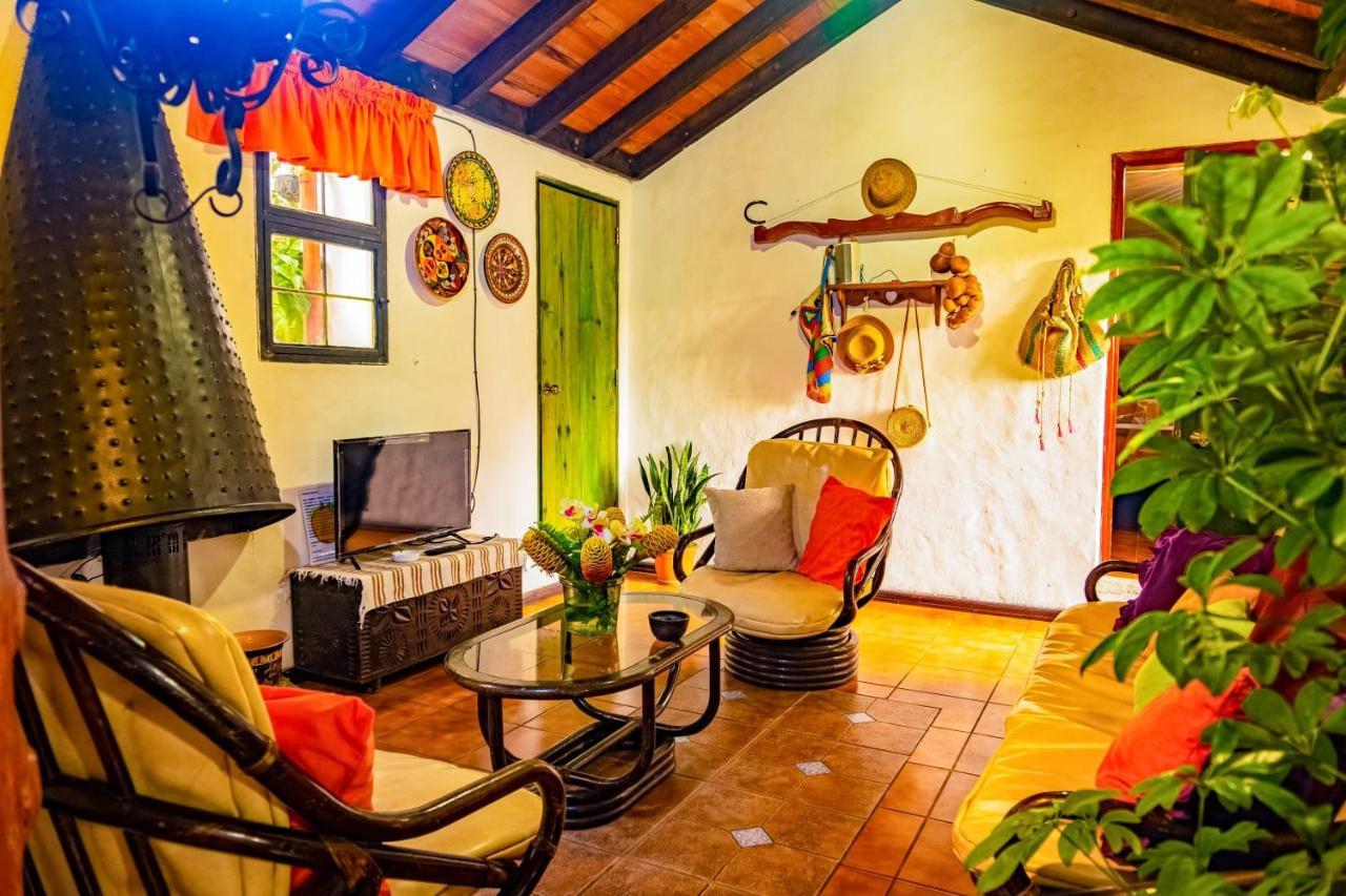 Los Naranjos Town Houses Bagian luar foto